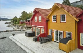 3 Bedroom Beautiful Home In Eidsvåg I Romsdal